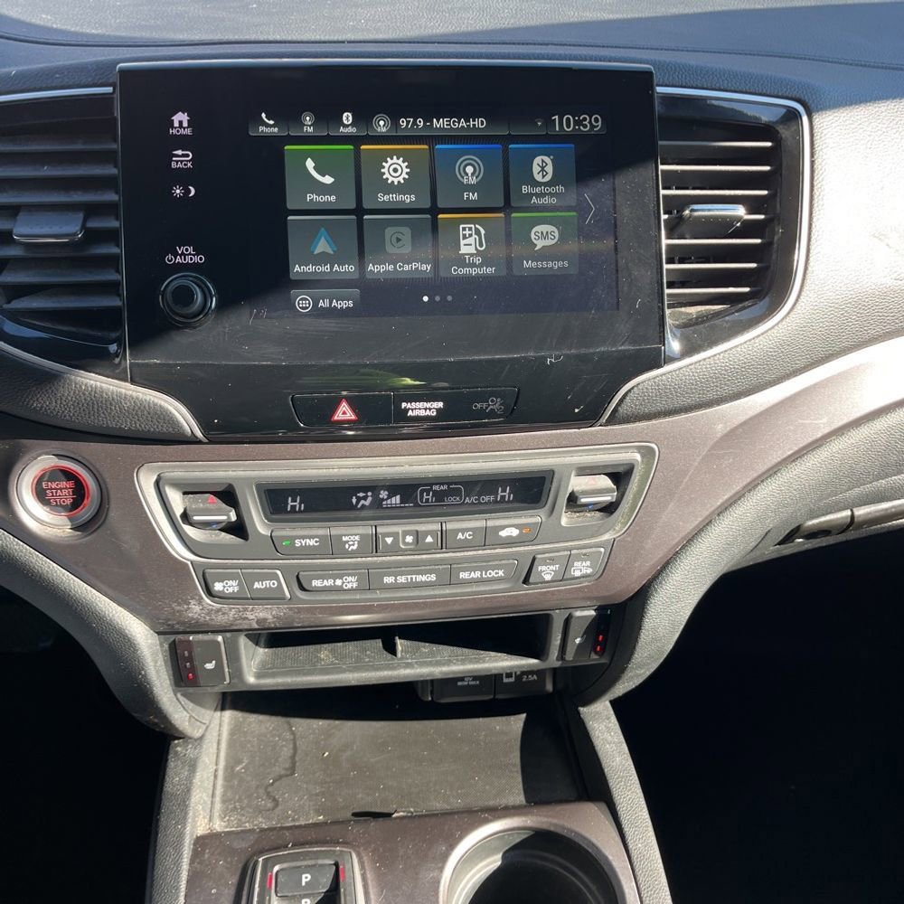 Used 2022 Honda Pilot Sport image 3