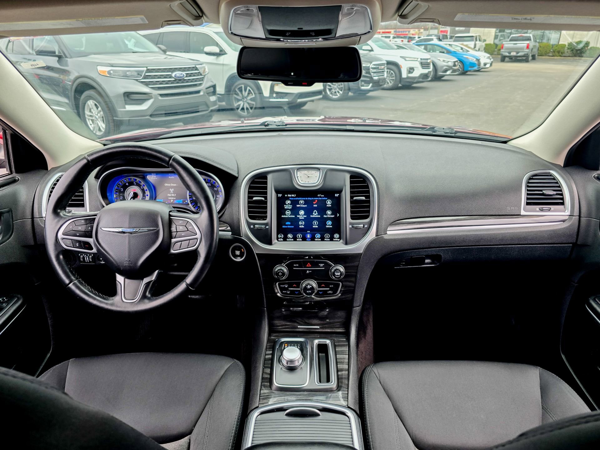 Used 2018 Chrysler 300 Touring image 33