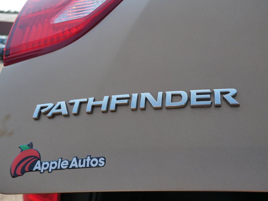 Used 2017 Nissan Pathfinder SL w/ SL Tech Package AWD/4WD image 10
