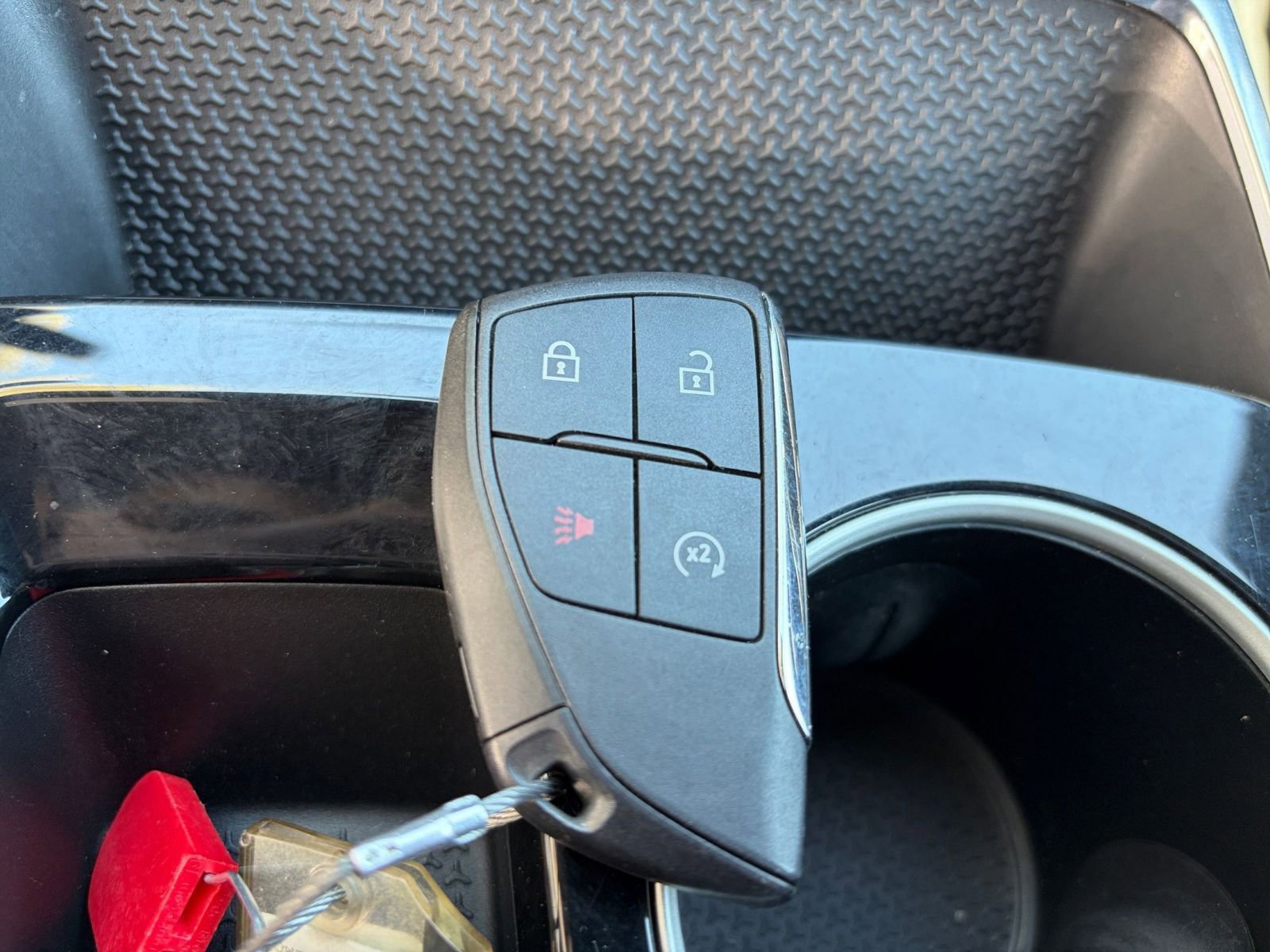 Used 2025 Chevrolet Equinox LT FWD image 22