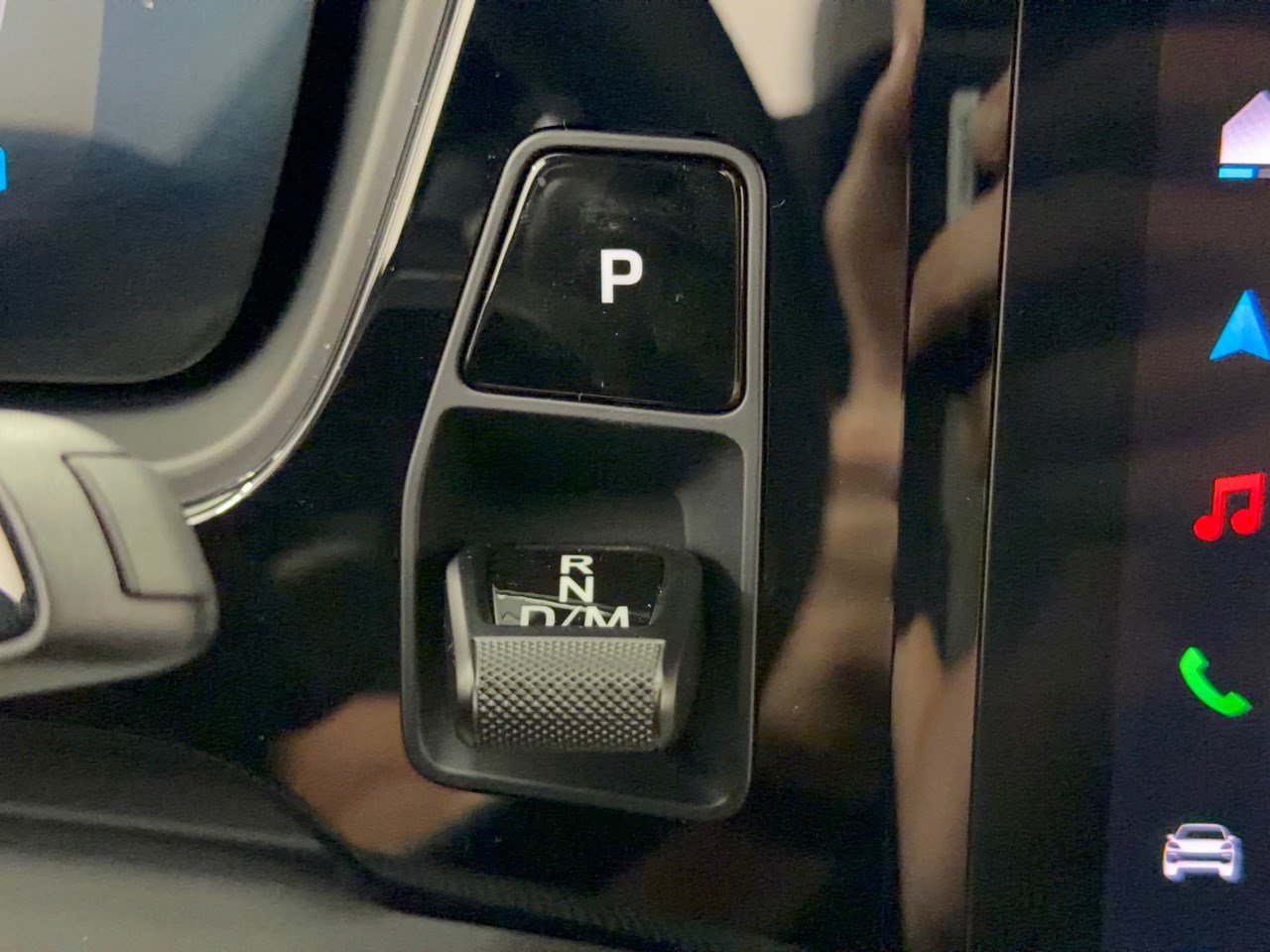 Certified 2025 Porsche Cayenne S AWD/4WD image 21