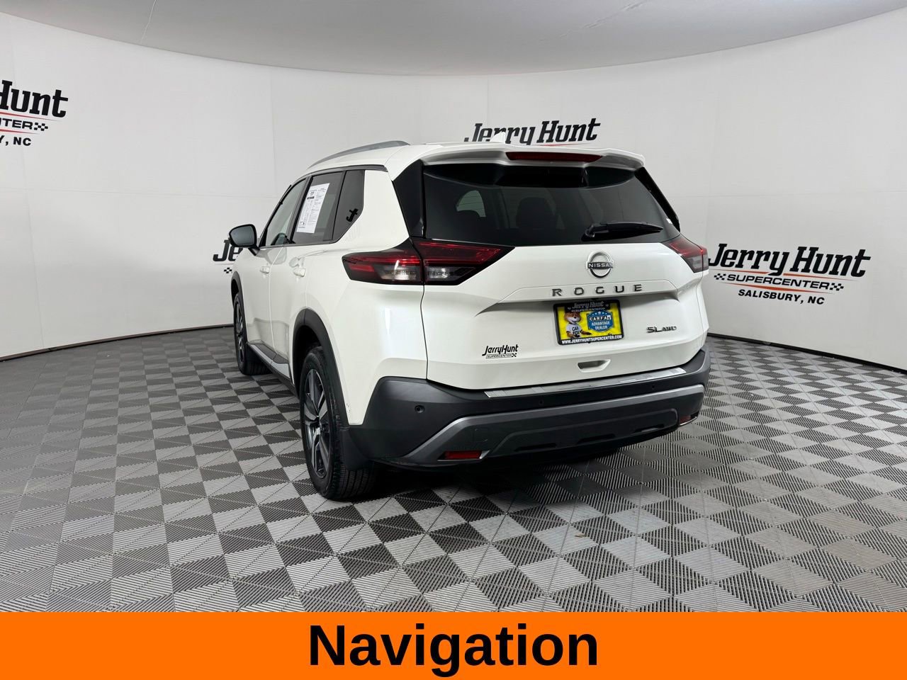 Used 2023 Nissan Rogue SL w/ SL Premium Package image 9