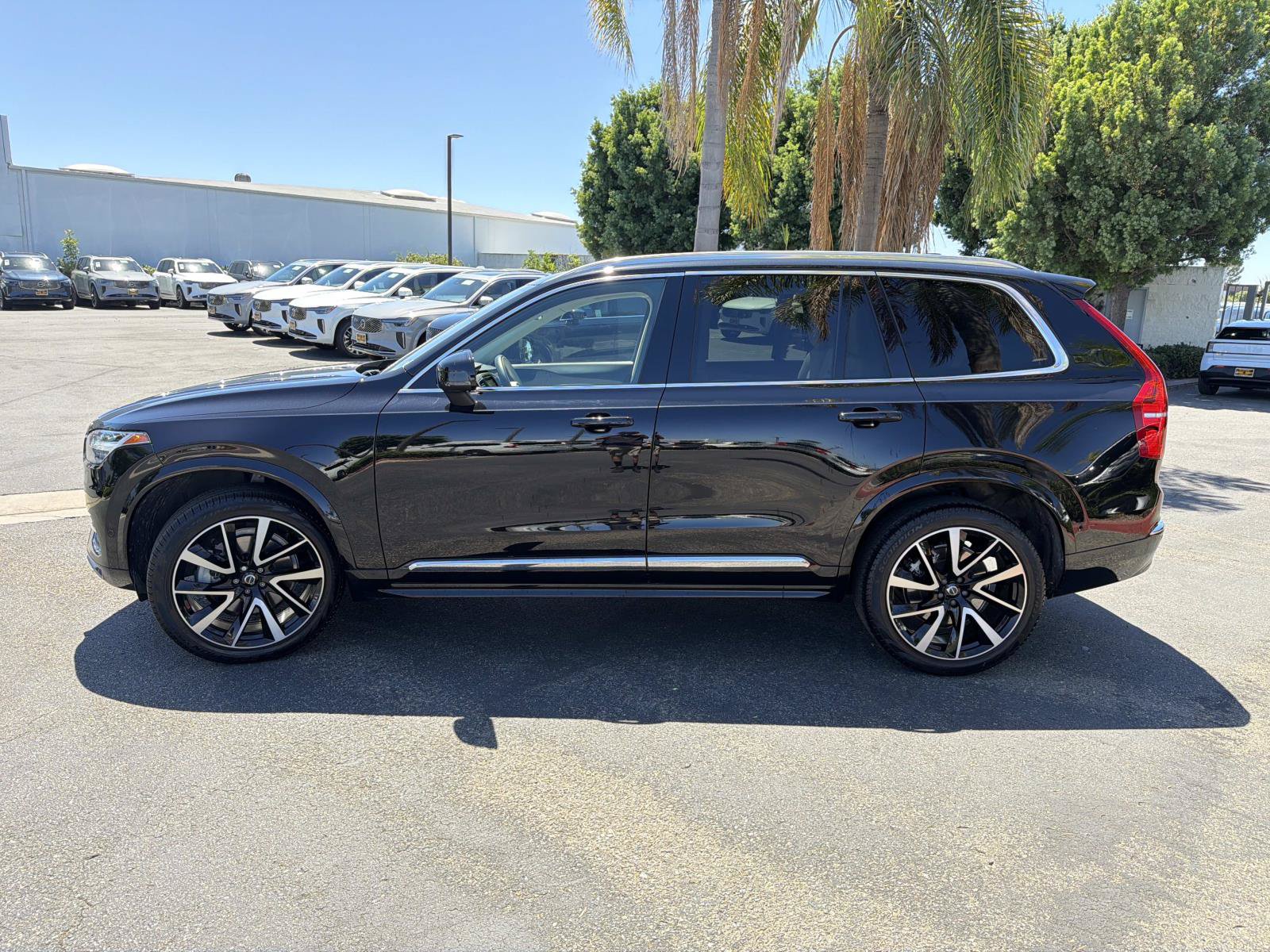Certified 2023 Volvo XC90 B6 Plus w/ Protection Package Premier AWD/4WD image 8