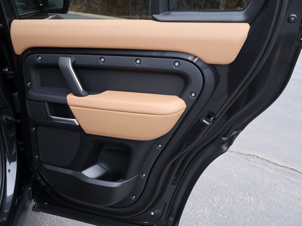 New 2026 Land Rover Defender 110 S image 15