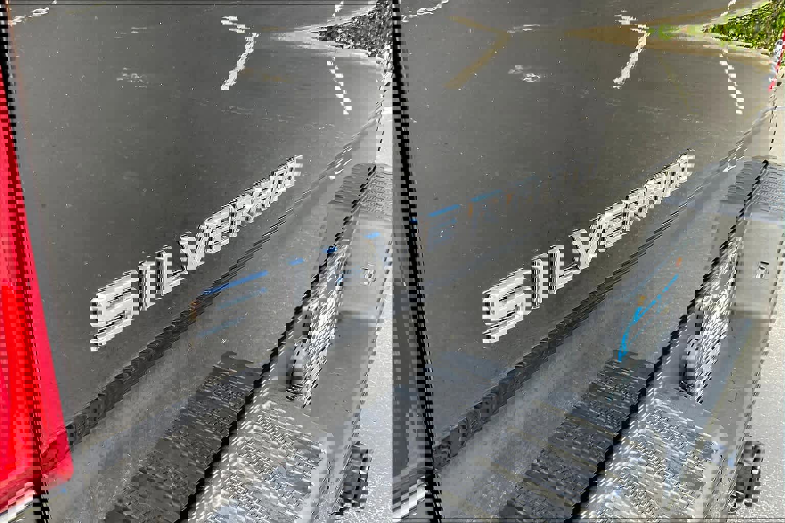 Used 2023 Chevrolet Silverado 1500 Custom image 9