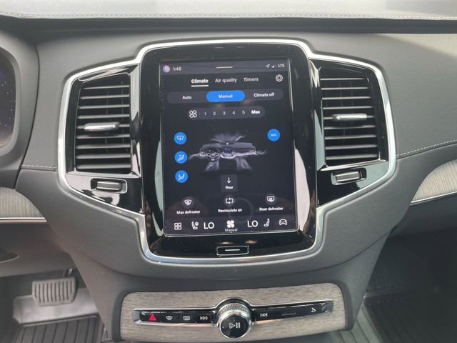 Used 2023 Volvo XC90 B6 Ultimate w/ Protection Package Premier image 19