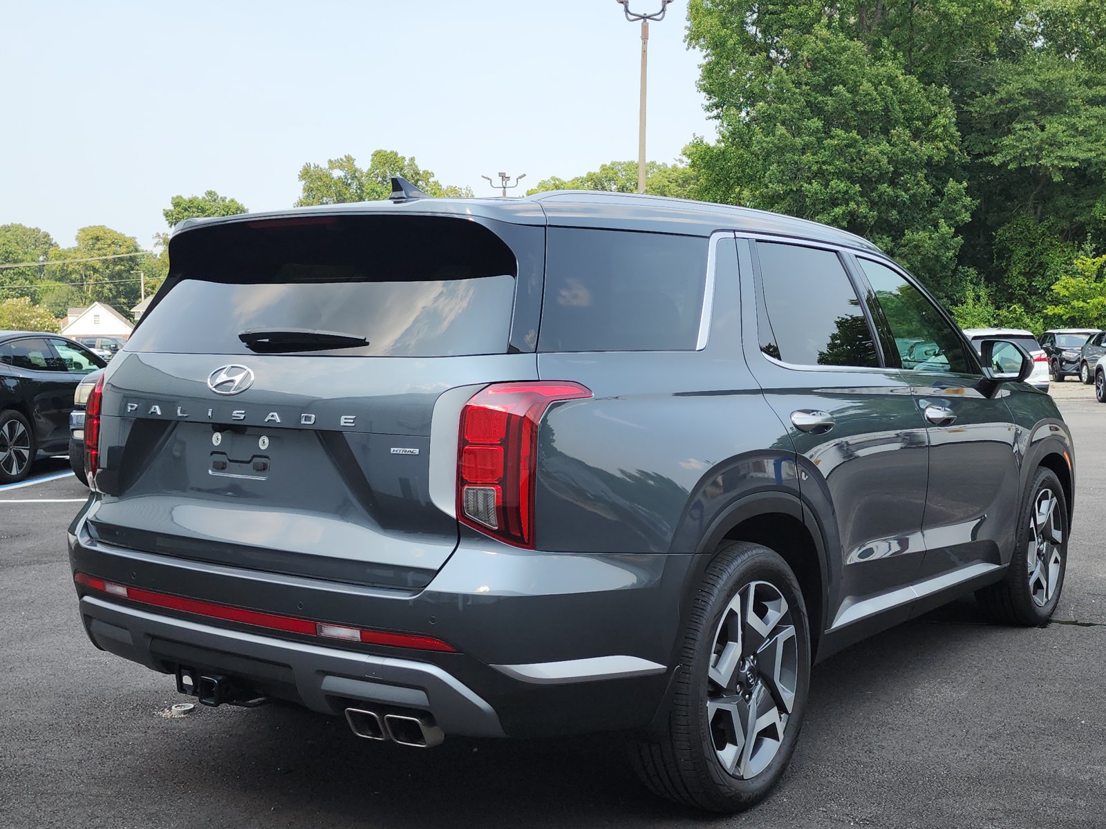 Used 2024 Hyundai Palisade SEL w/ Premium Package AWD/4WD image 5