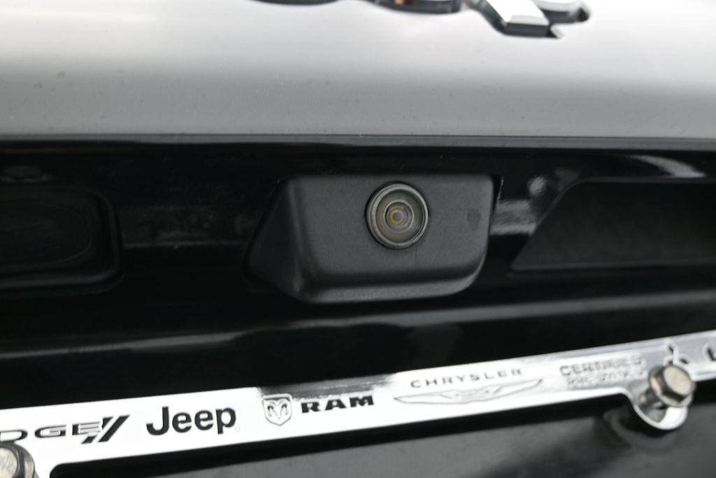 Used 2022 Jeep Cherokee Latitude Lux FWD image 31