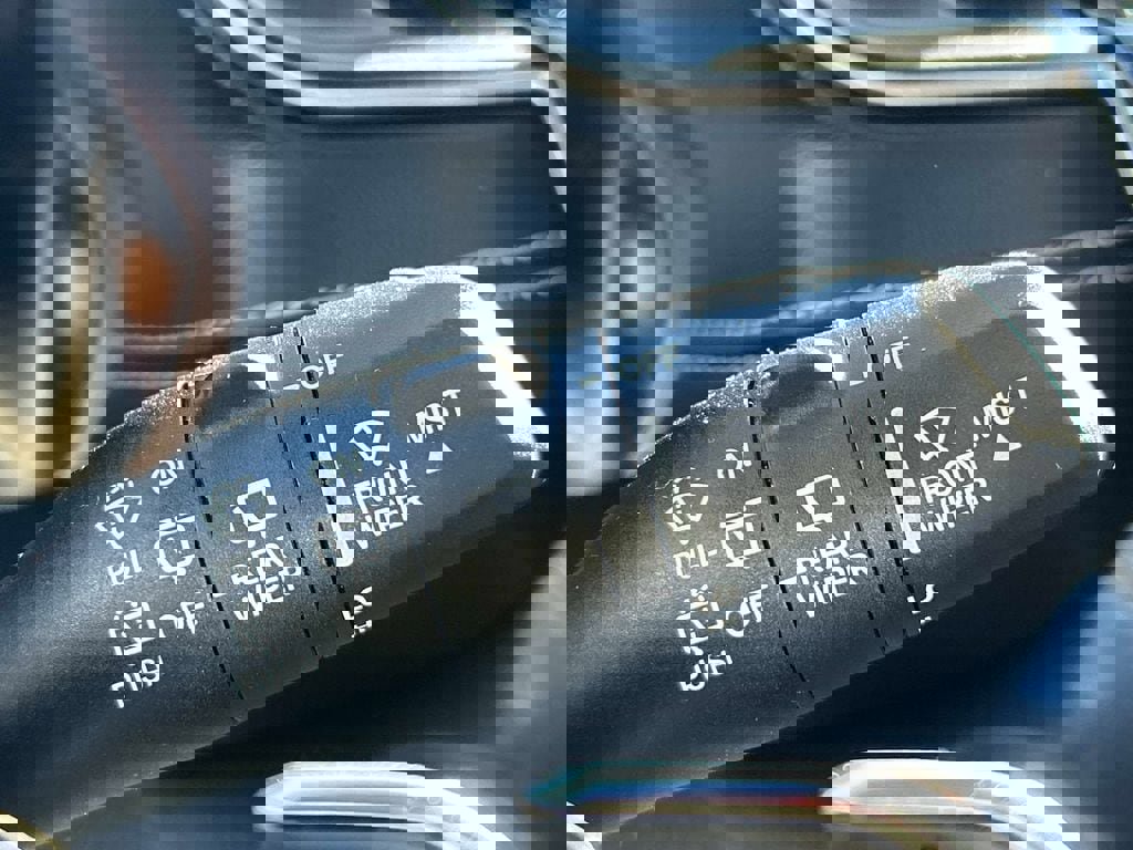 Used 2023 Jeep Grand Cherokee Altitude image 29