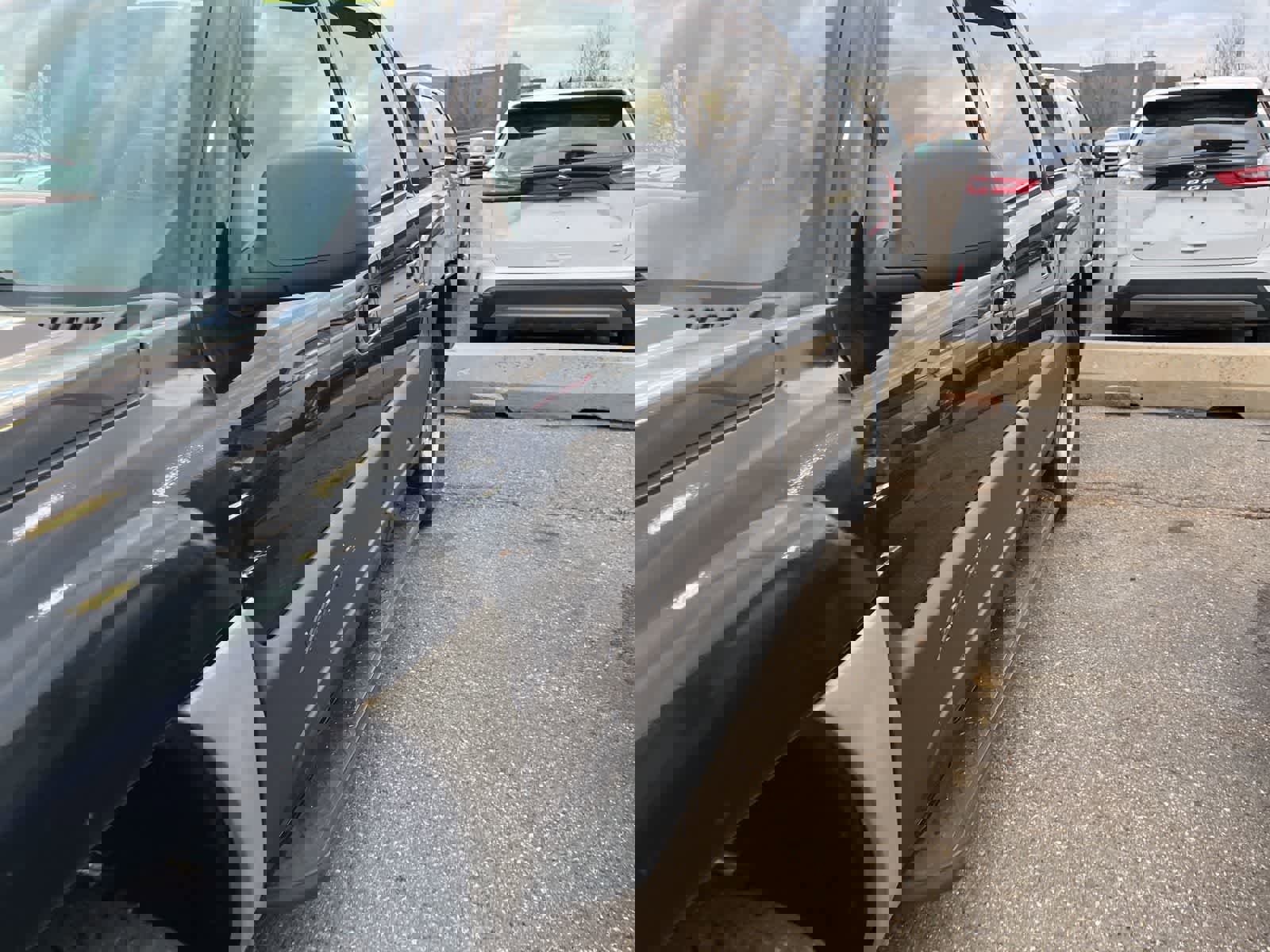 Used 2003 Chevrolet Avalanche 4x4 w/ Suspension Package, Off-Road image 7