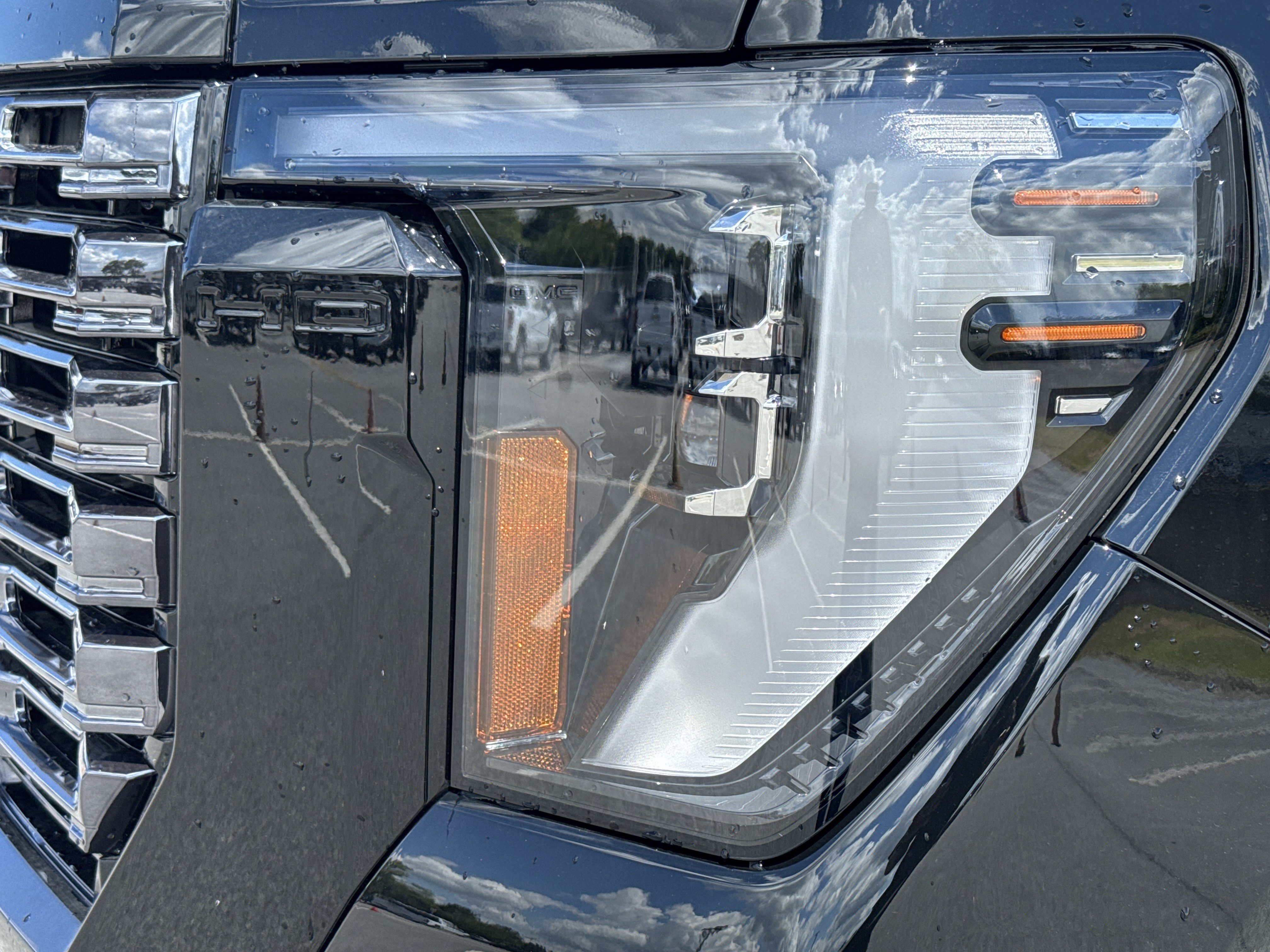 New 2026 GMC Sierra 2500 Denali Ultimate w/ LPO, Black Badging Package AWD/4WD image 6