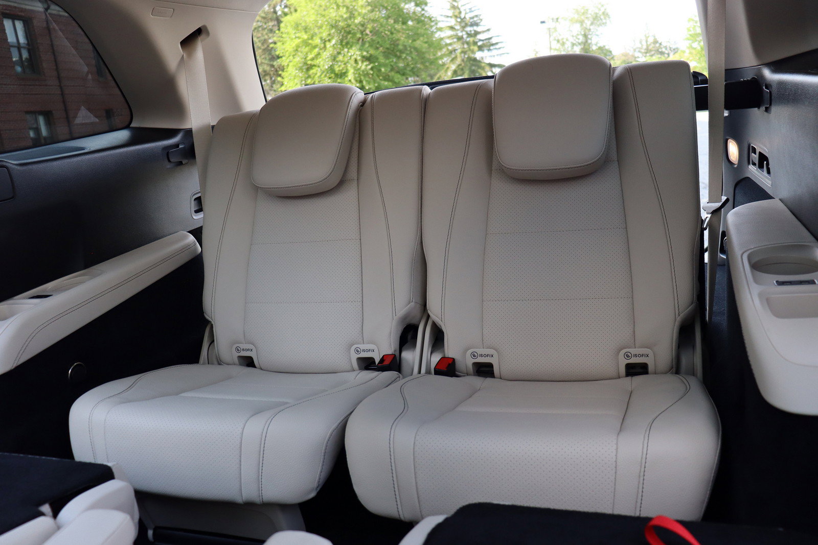 Used 2024 Mercedes-Benz GLS 450 4MATIC image 17