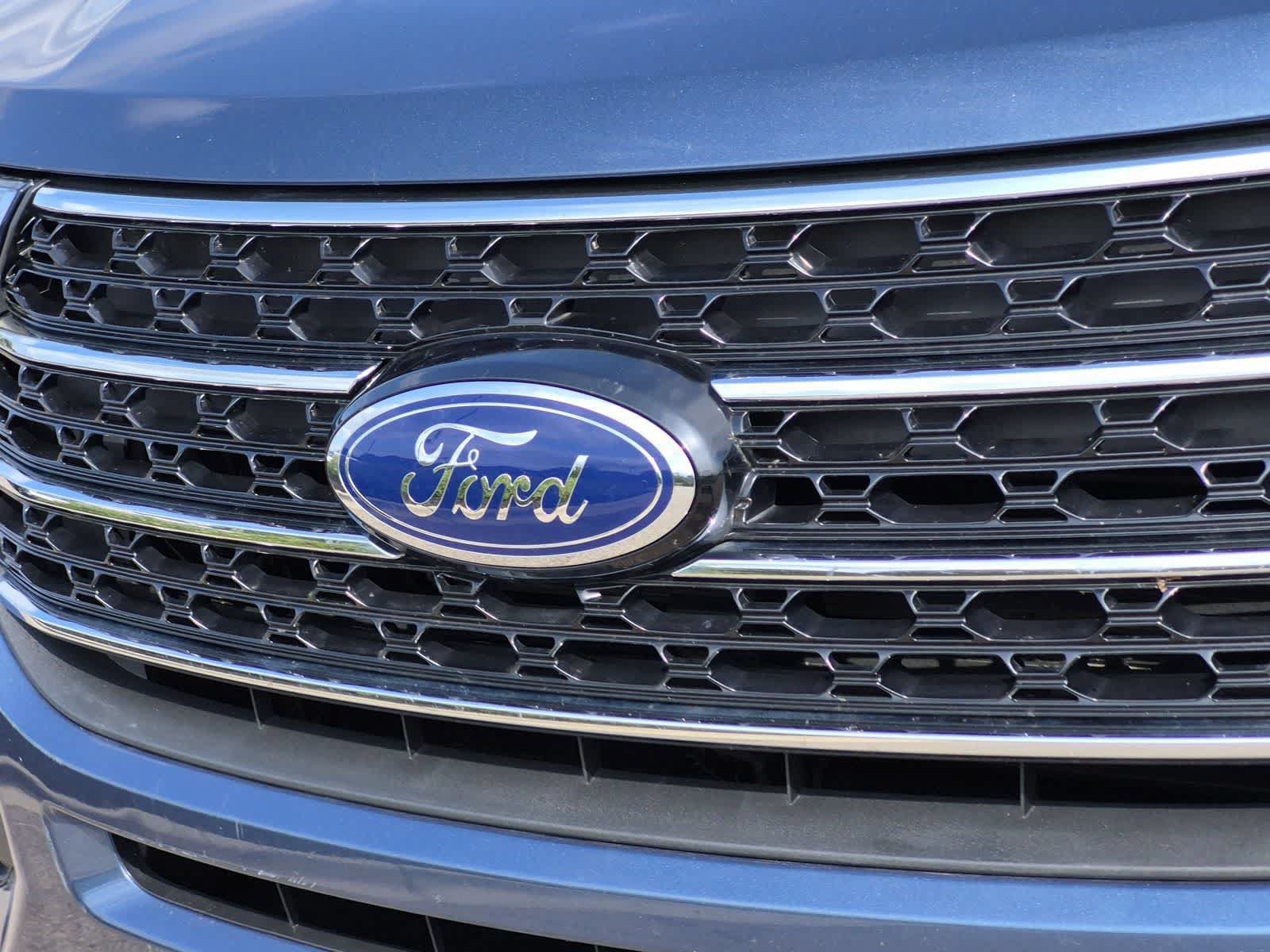 Used 2020 Ford Explorer XLT RWD image 12