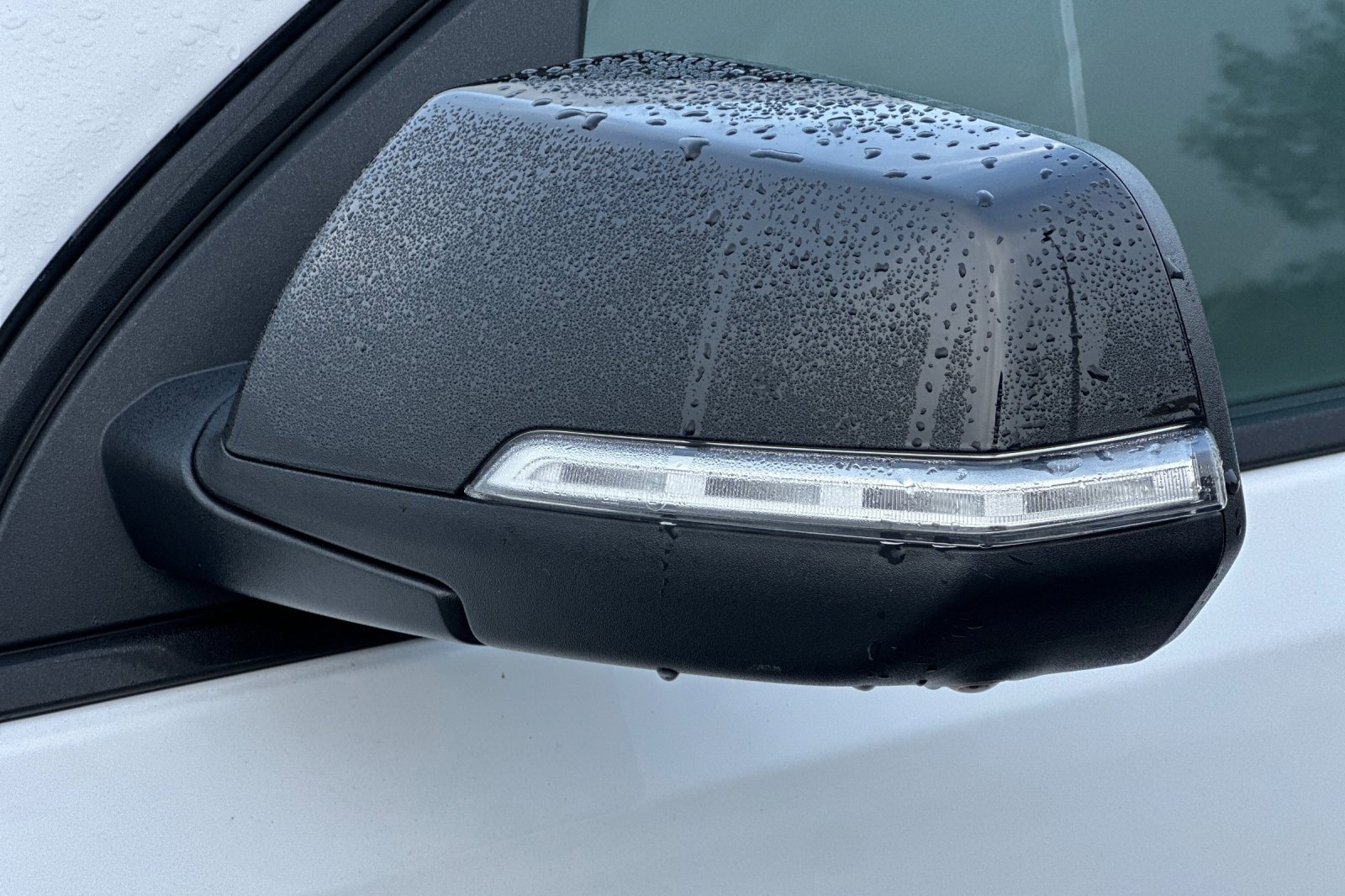 Used 2022 GMC Acadia AT4 w/ Technology Package image 57