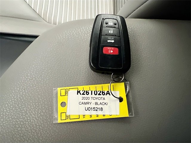 Used 2020 Toyota Camry SE image 14