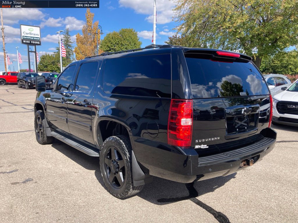 Used 2012 Chevrolet Suburban 2500 LT AWD/4WD image 7