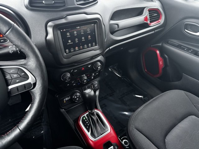 Used 2019 Jeep Renegade Trailhawk w/ Cold Weather Group II image 17