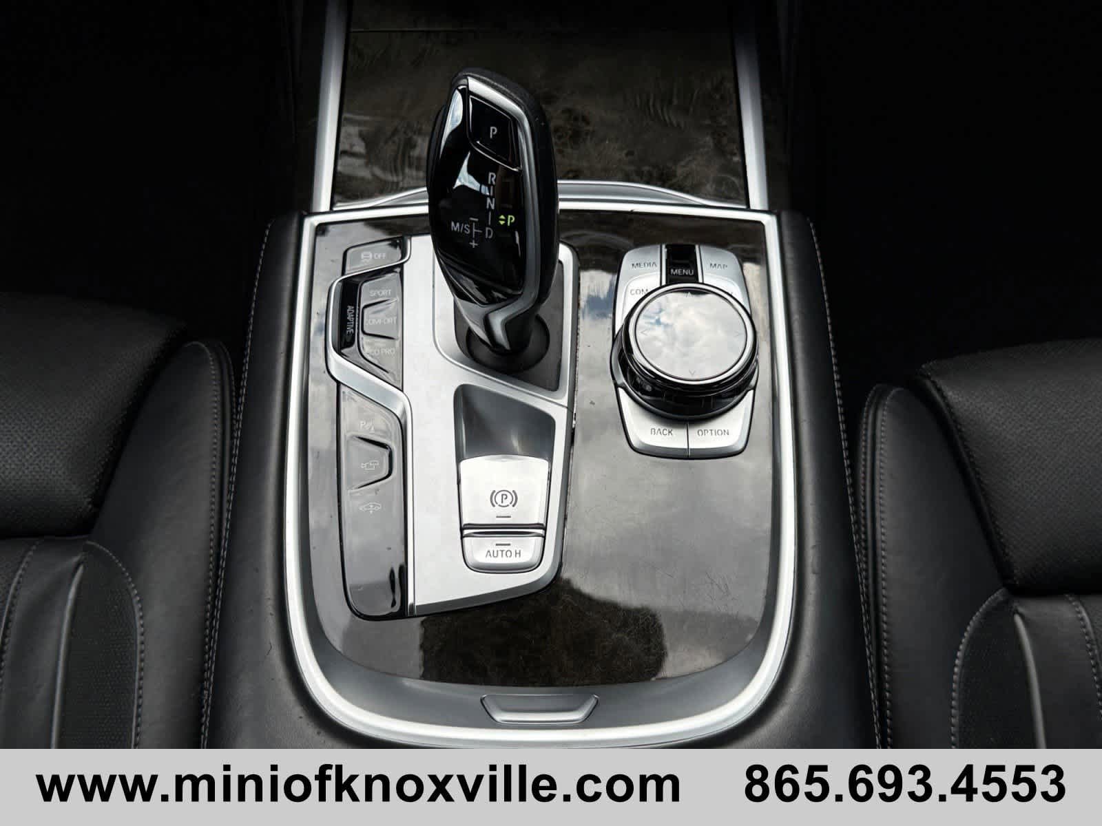 Used 2022 BMW 750i xDrive w/ Executive Package AWD/4WD image 26