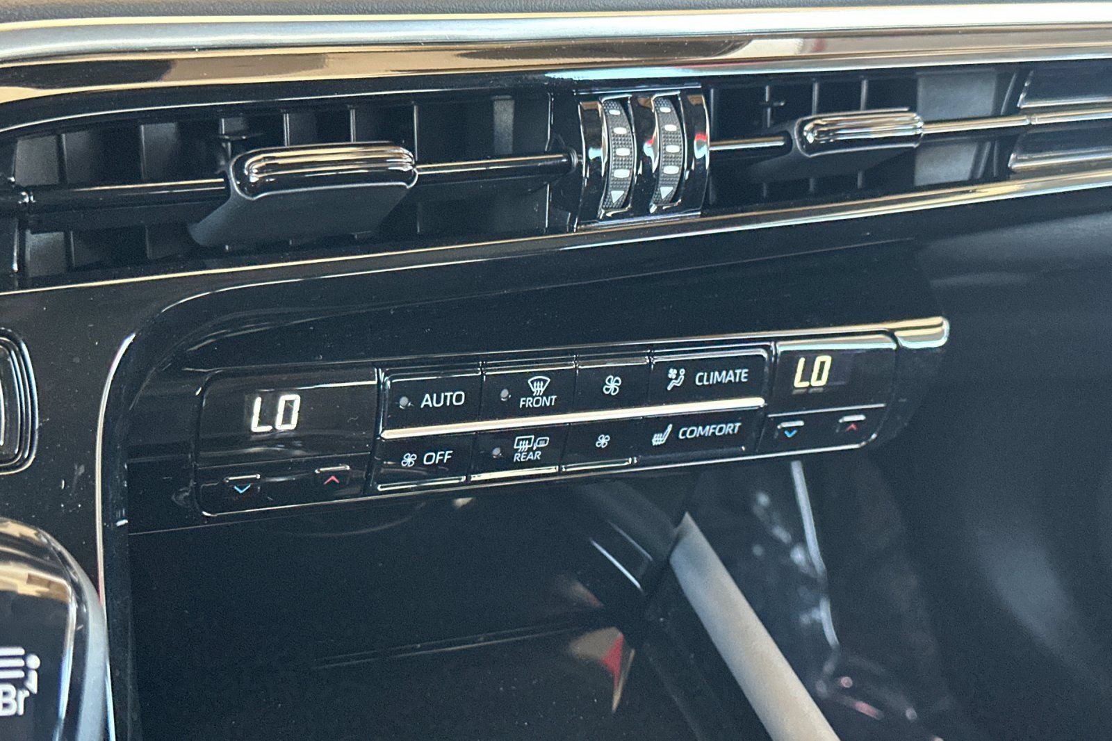 Certified 2023 Toyota Mirai w/ Advanced Technology Package RWD image 23