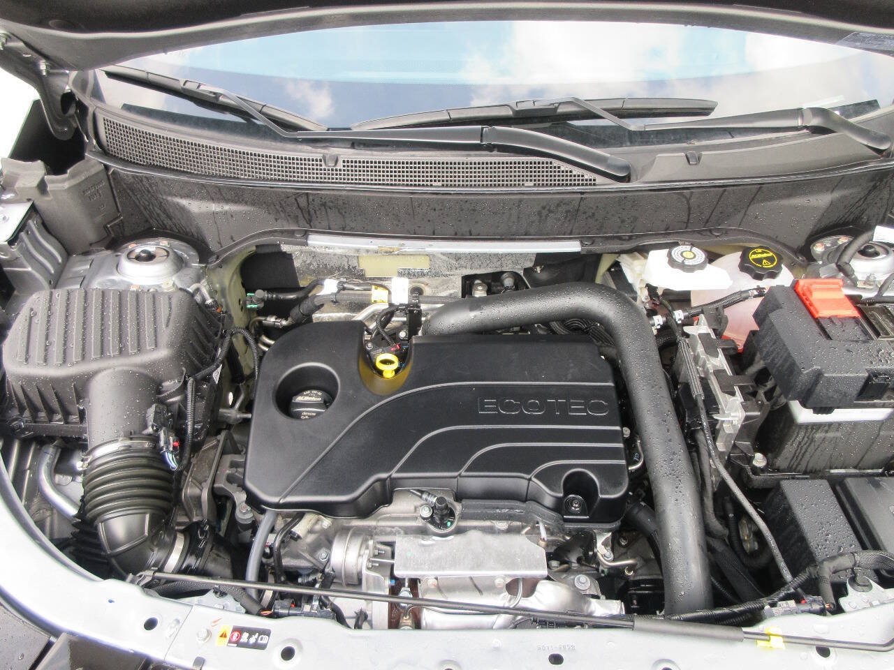 Used 2026 Chevrolet Equinox LT FWD image 17
