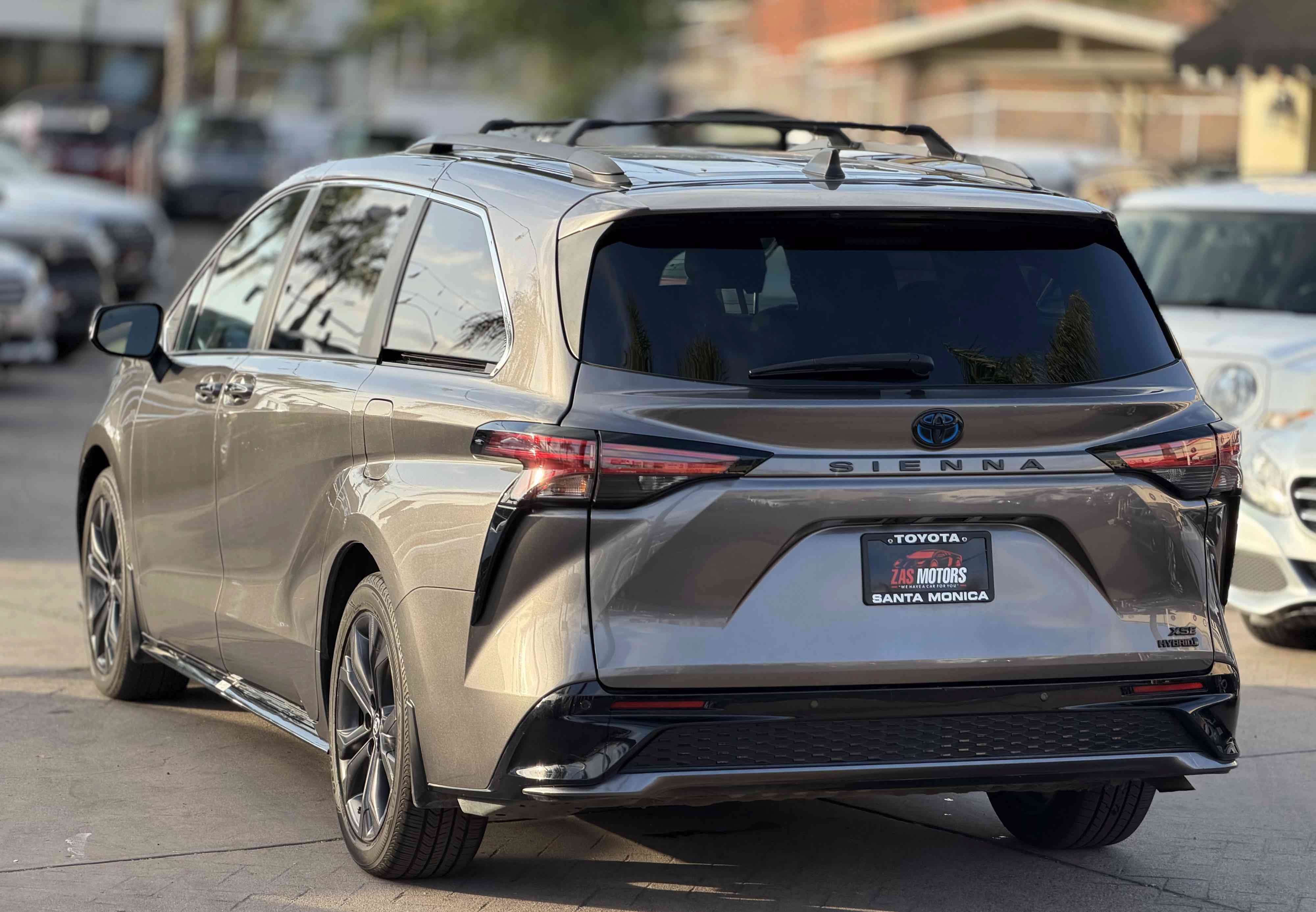 Used 2022 Toyota Sienna XSE w/ XSE Plus Package FWD image 12
