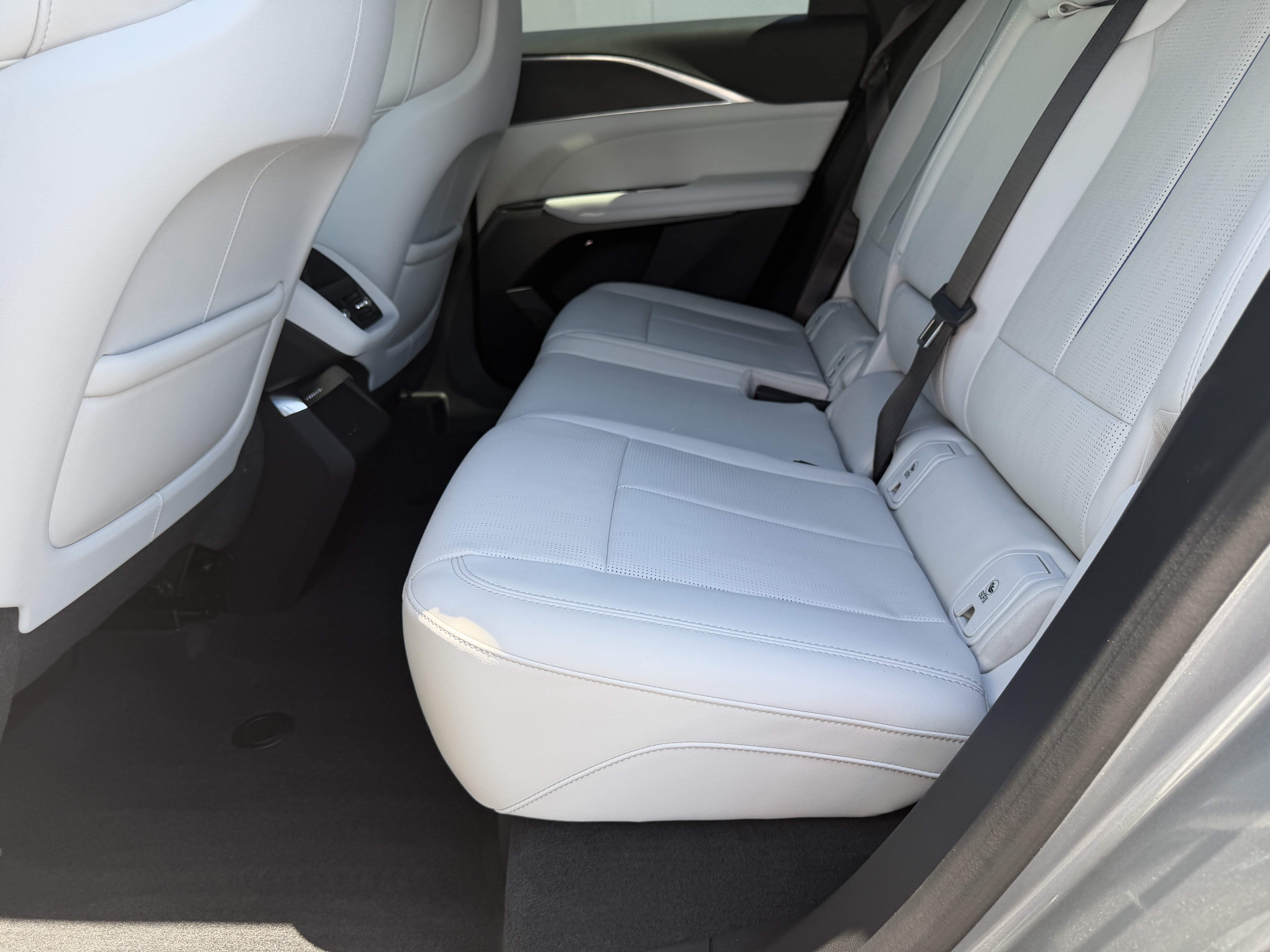 Certified 2024 Cadillac Lyriq Luxury RWD image 19