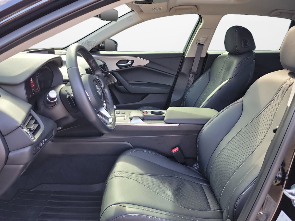Certified 2025 Acura TLX w/ Technology Package FWD image 9