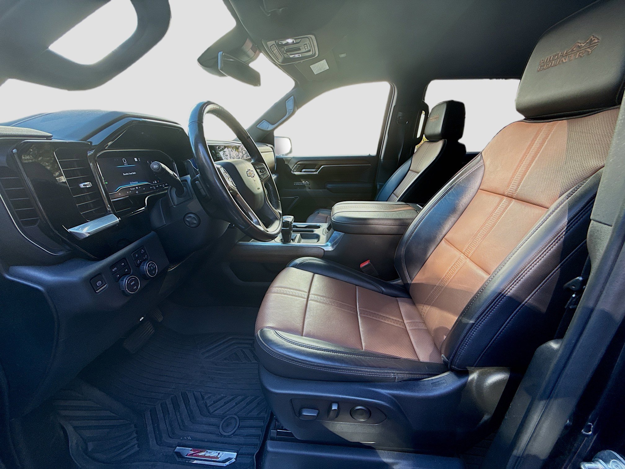 Used 2023 Chevrolet Silverado 1500 High Country w/ Z71 Off-Road Package image 17