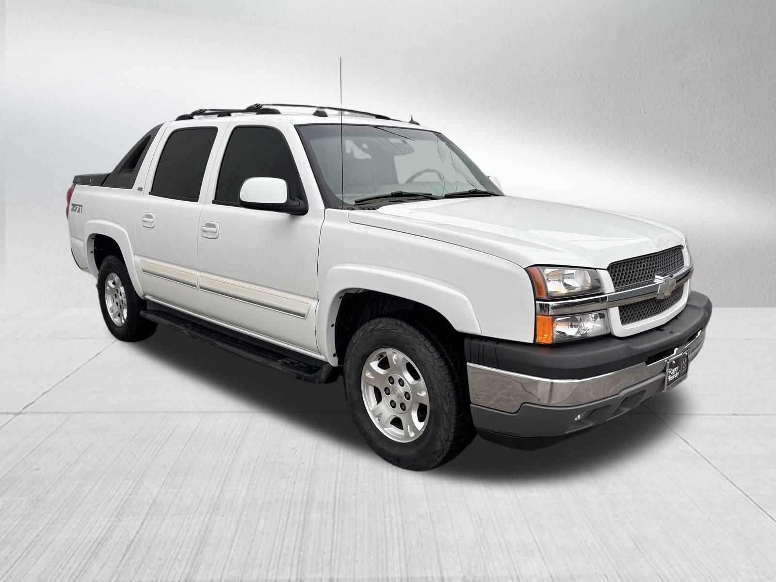 Used 2005 Chevrolet Avalanche Z71 w/ Preferred Equipment Group image 3