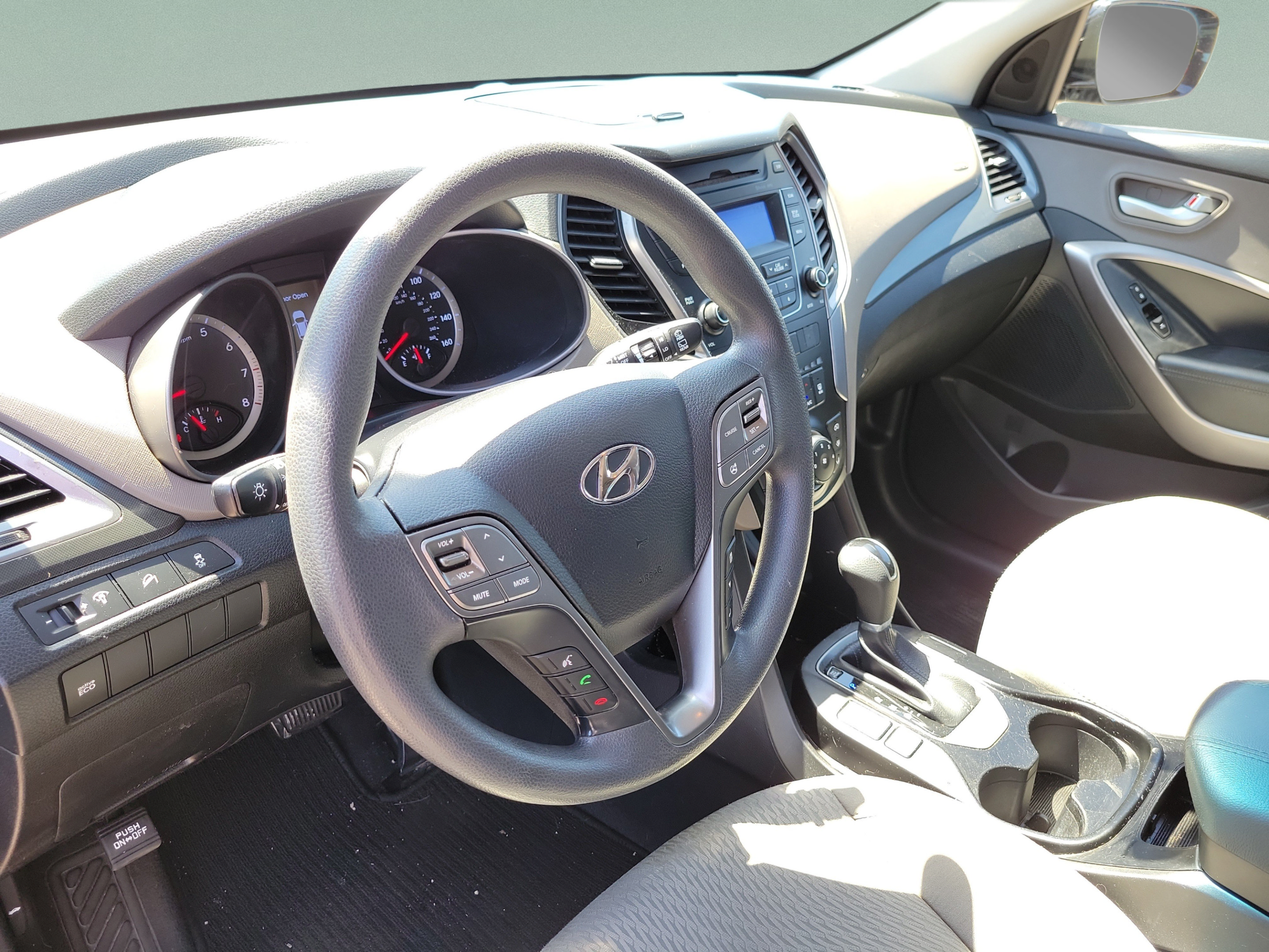 Used 2015 Hyundai Santa Fe Sport FWD image 24