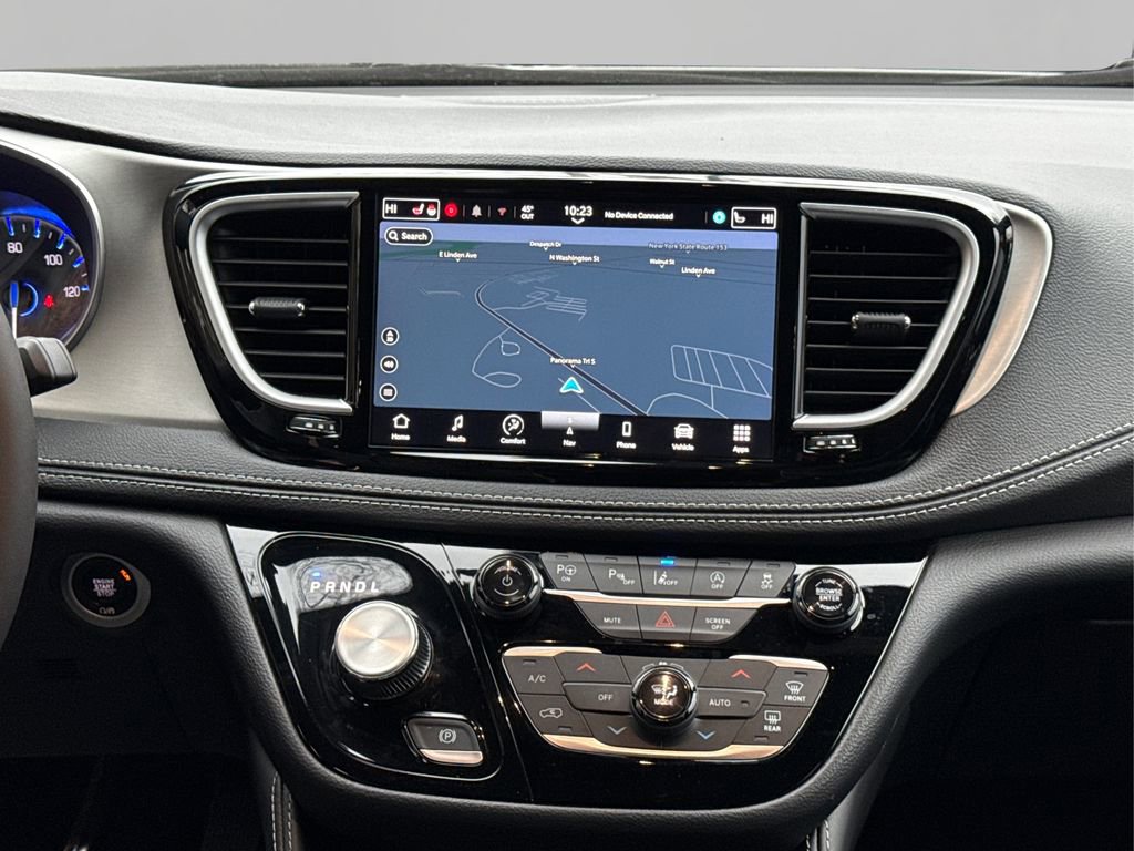 Used 2024 Chrysler Pacifica Limited w/ S Appearance Package image 21