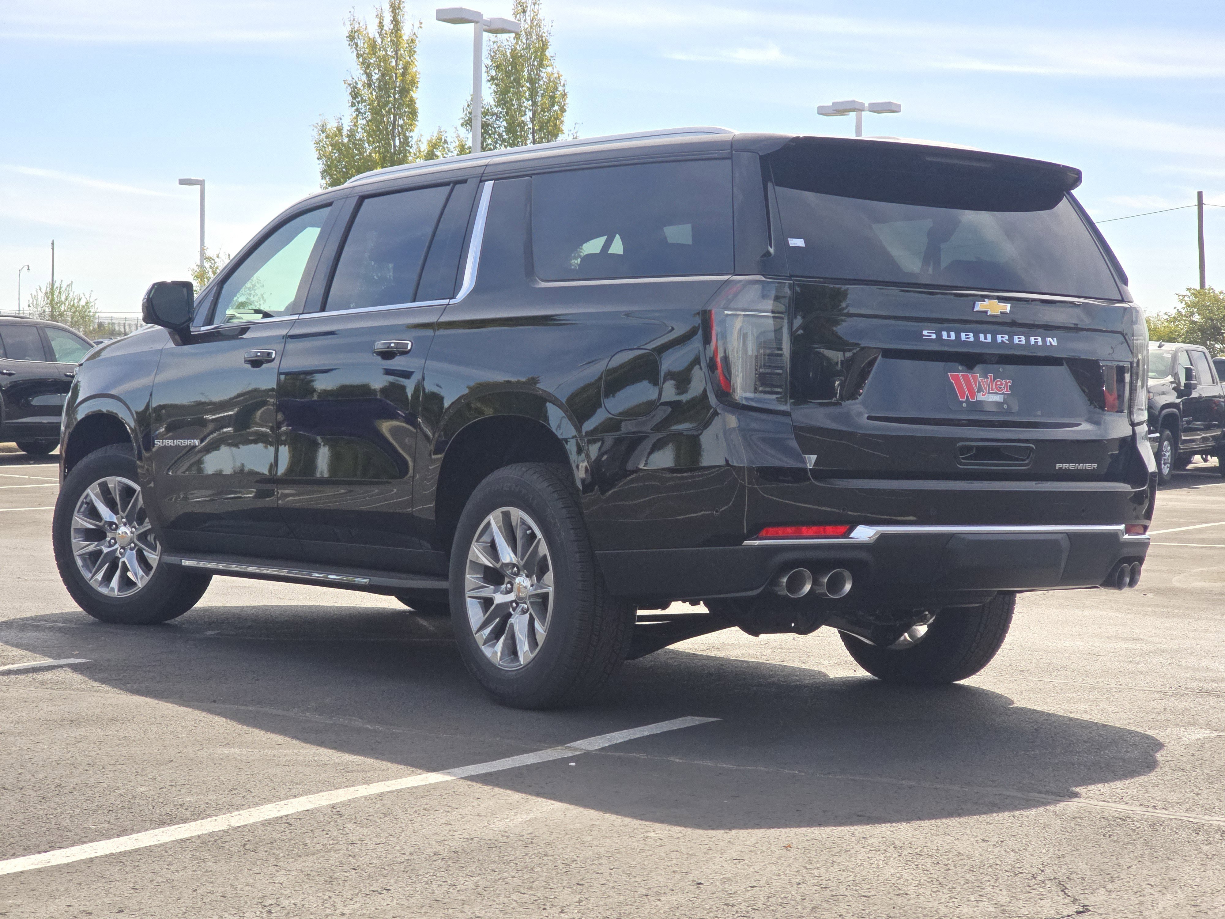 New 2026 Chevrolet Suburban Premier image 15