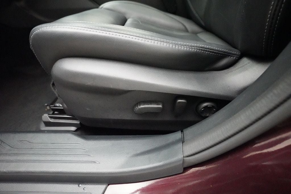 Used 2023 Subaru Outback Touring XT AWD/4WD image 29