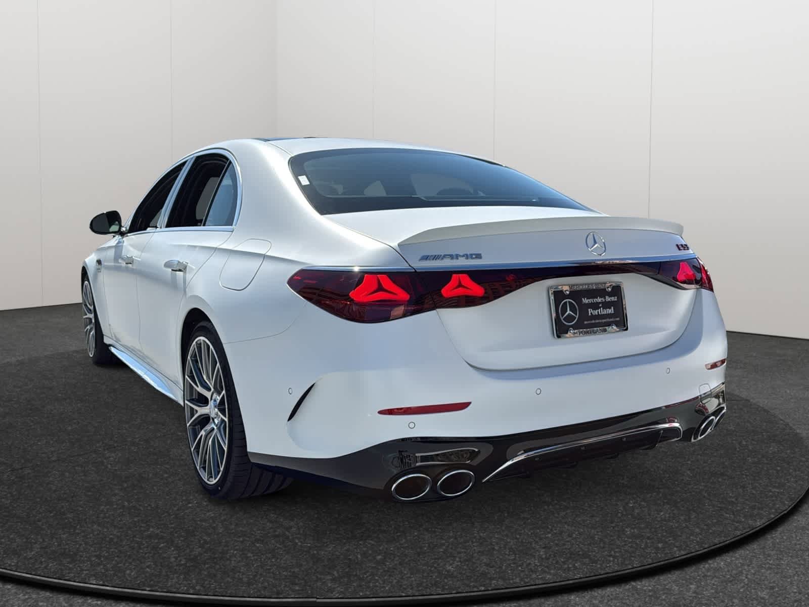 New 2026 Mercedes-Benz E 53 AMG e 4MATIC Sedan image 6