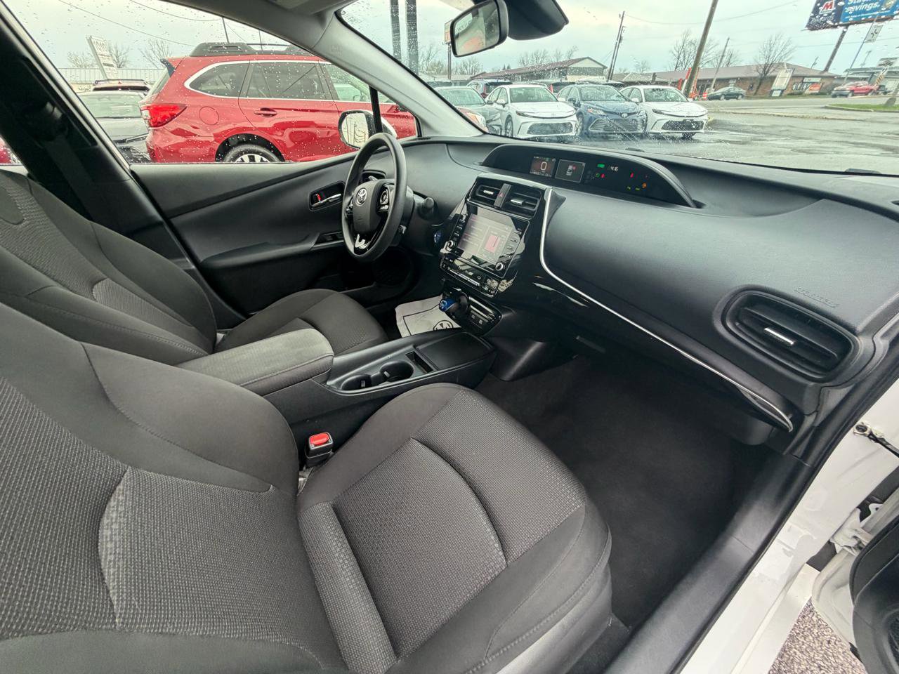 Used 2021 Toyota Prius LE FWD image 12