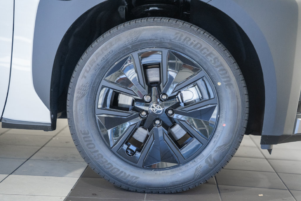New 2026 Toyota bZ Woodland AWD/4WD image 18
