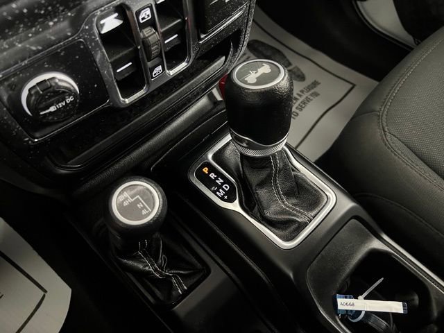 Used 2021 Jeep Wrangler Unlimited Sahara image 20