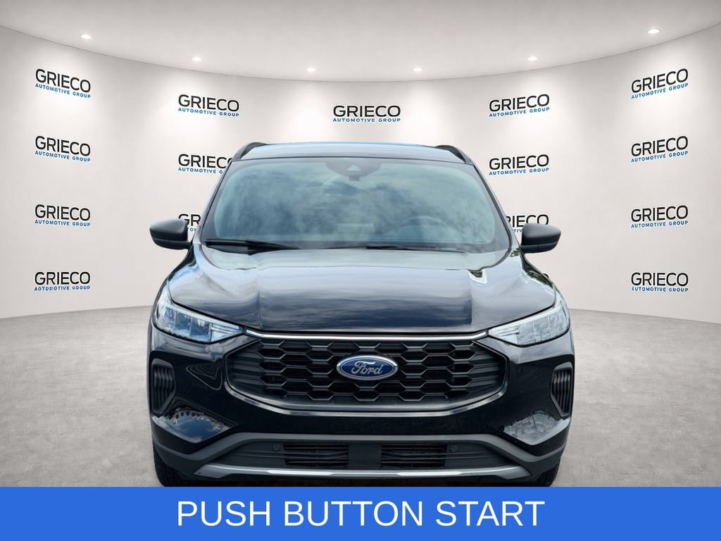 Used 2025 Ford Escape ST-Line FWD image 2