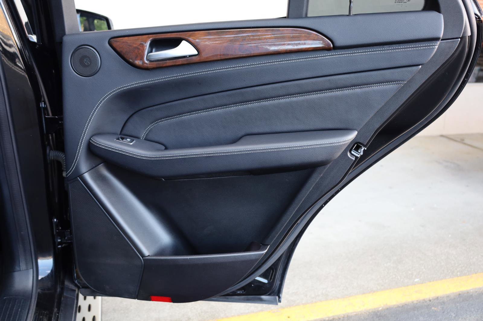 Used 2013 Mercedes-Benz ML 550 4MATIC image 21