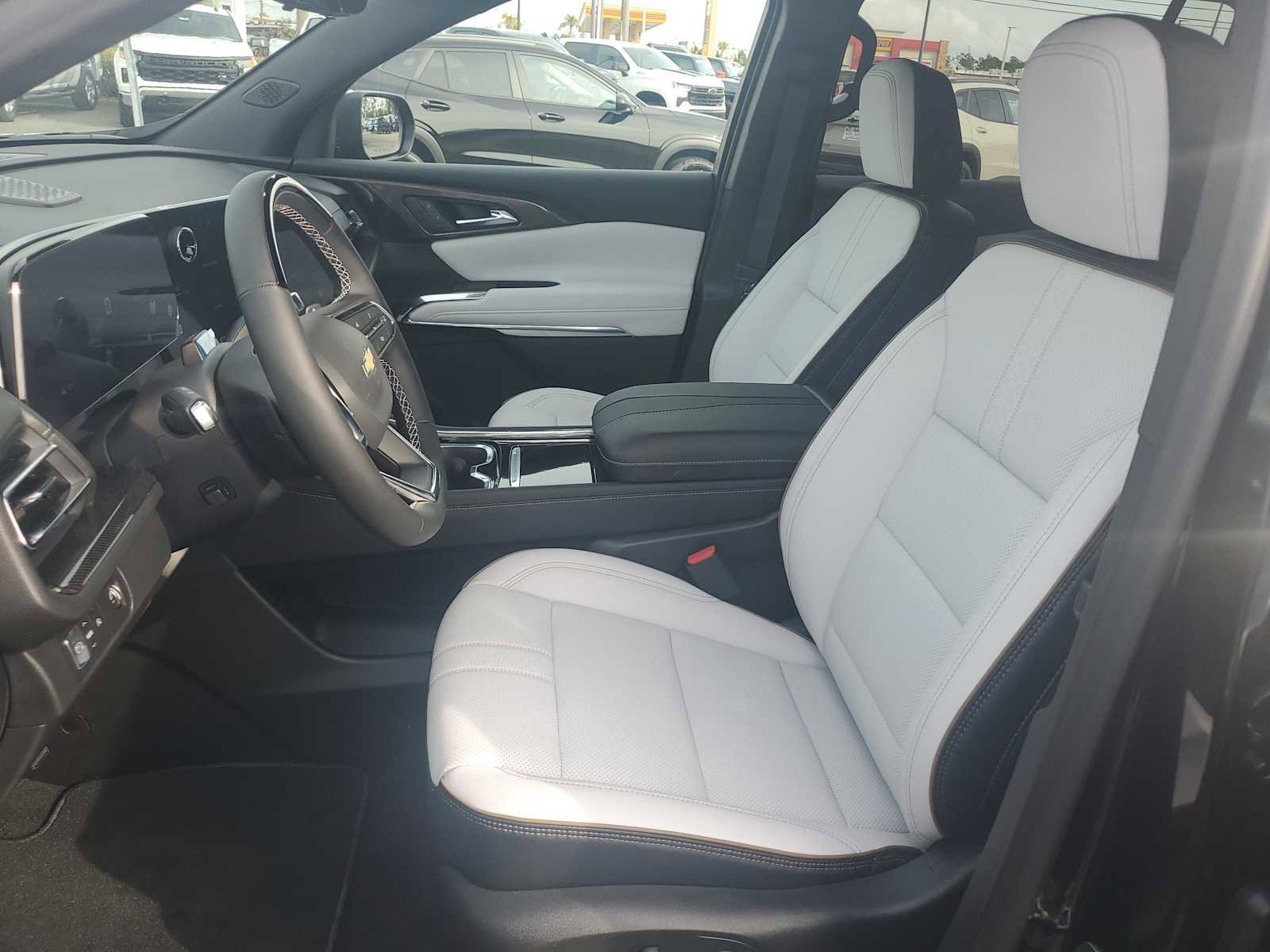 New 2026 Chevrolet Traverse High Country image 13