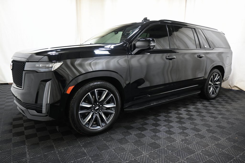 Used 2023 Cadillac Escalade ESV Sport Platinum image 6