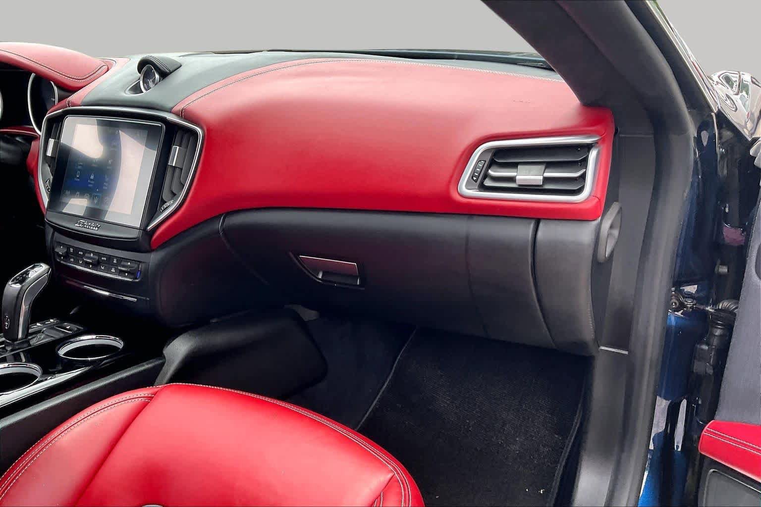 Used 2019 Maserati Ghibli GranLusso RWD image 19