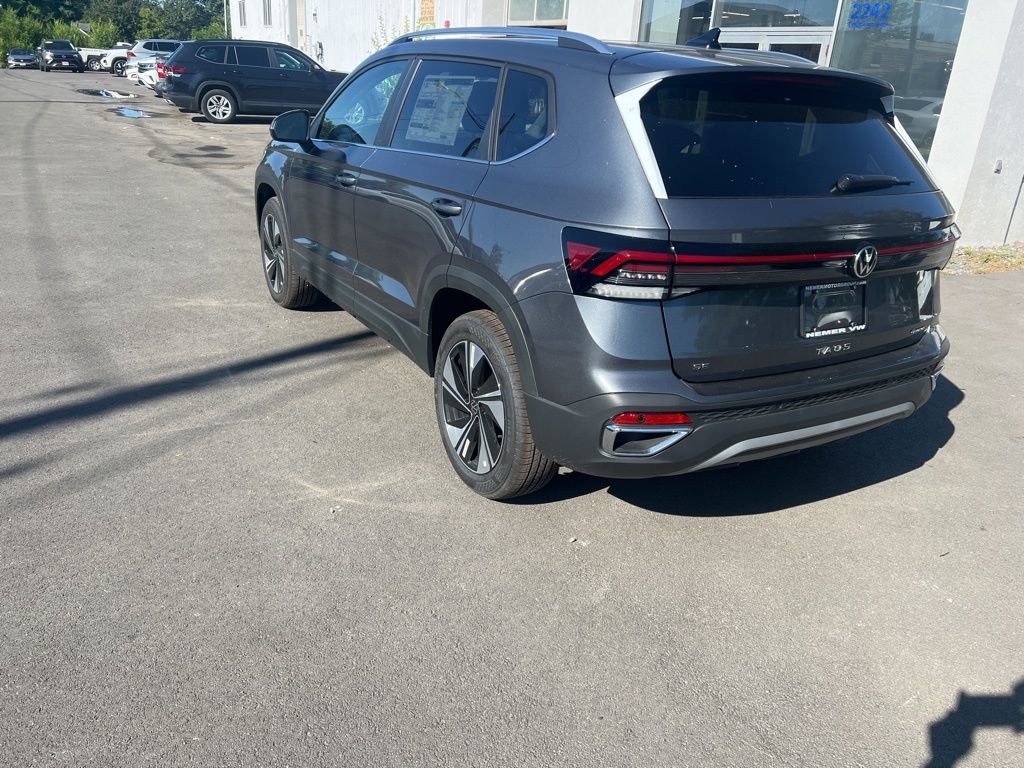 New 2025 Volkswagen Taos SE image 12