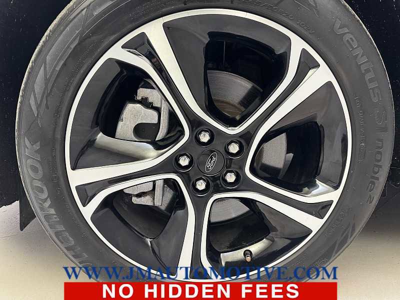 Used 2023 Ford Edge ST image 9