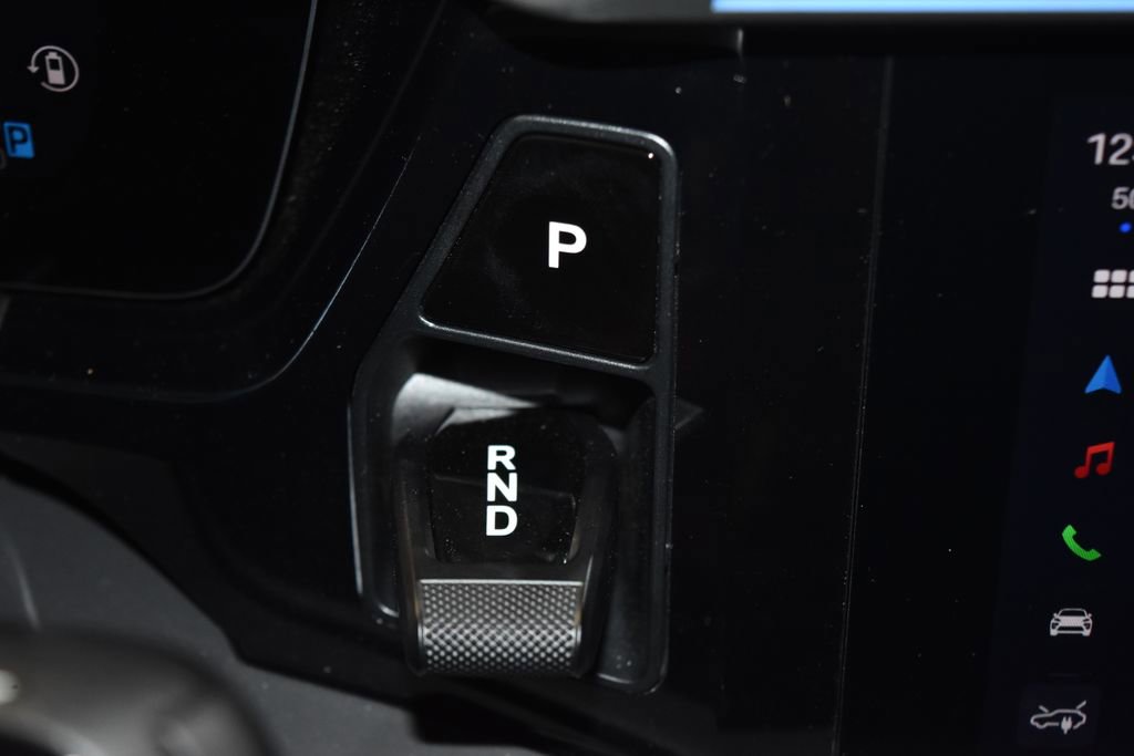 Used 2024 Porsche Macan 4 Electric image 17