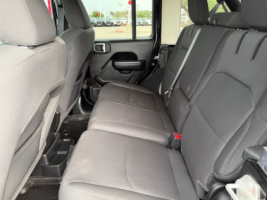 Used 2023 Jeep Wrangler Unlimited w/ 8.4" Radio Group AWD/4WD image 27