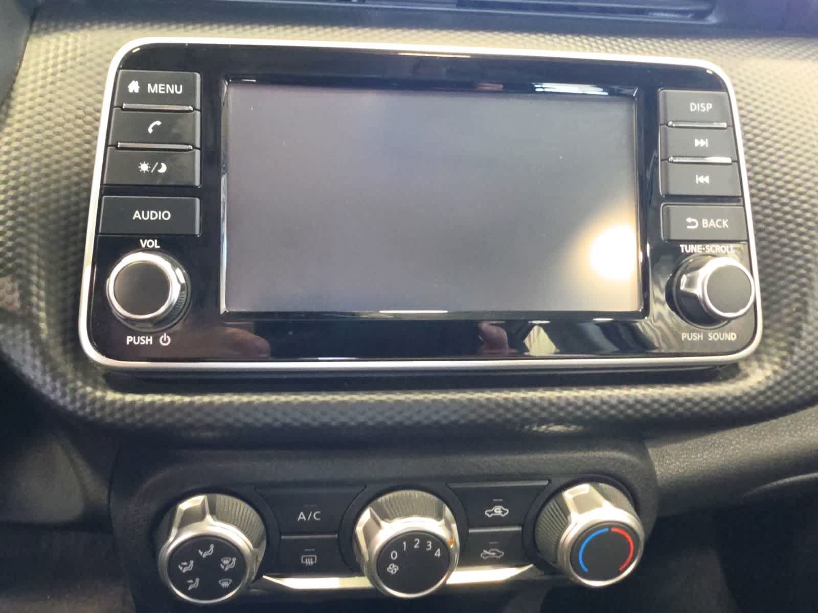 Used 2022 Nissan Kicks S FWD image 23