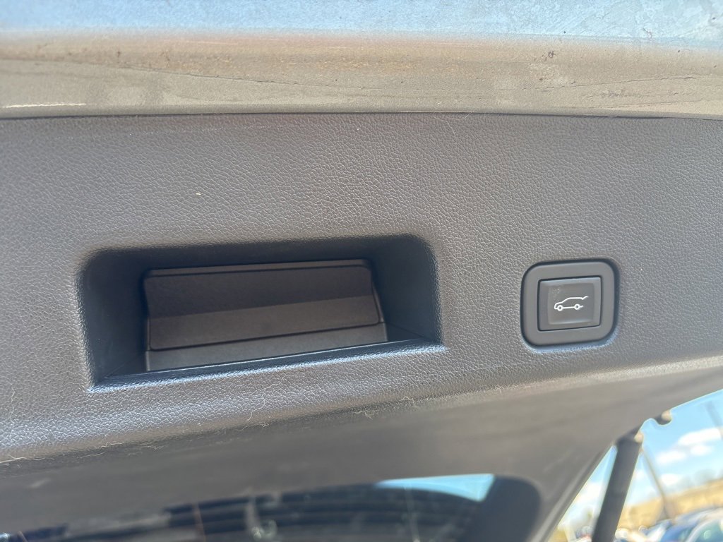 Used 2024 Chevrolet Traverse LT w/ LPO, Floor Liner Package image 27