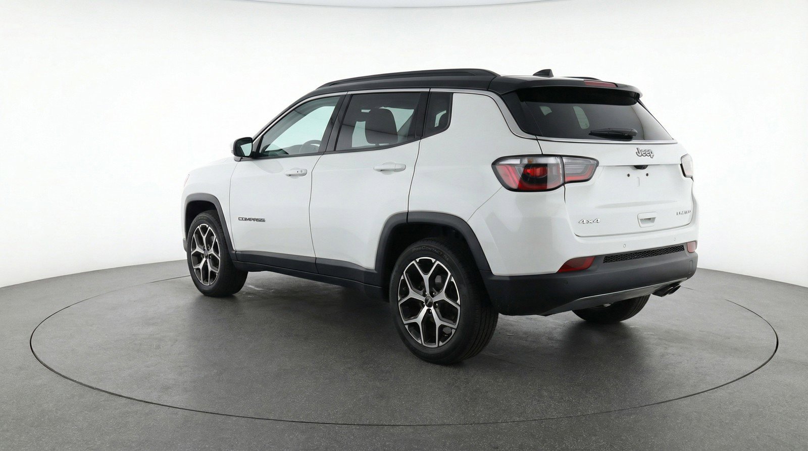 Used 2025 Jeep Compass Limited image 6