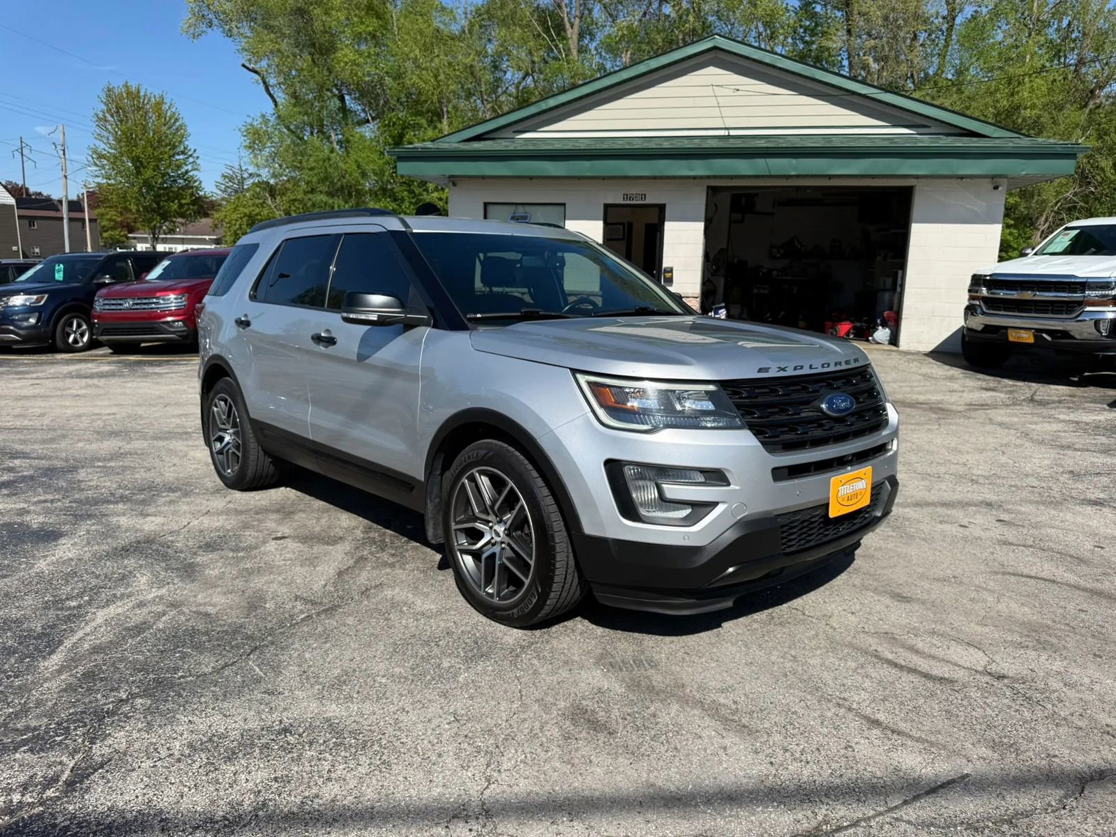 Used 2017 Ford Explorer Sport AWD/4WD image 7